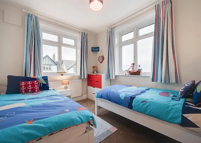 4 Bed In Oc-wa330 * Sandsend