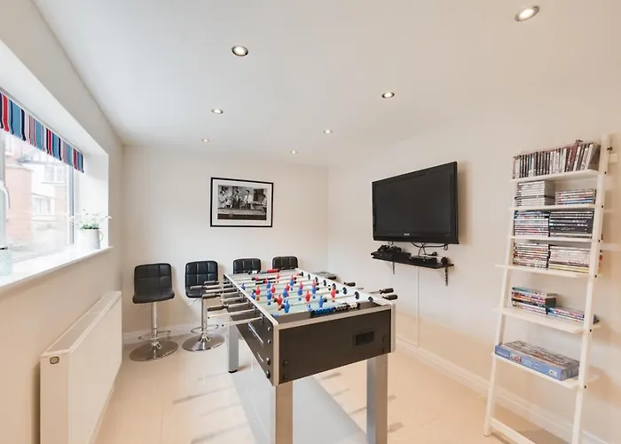 Holiday home 4 Bed In Oc-wa330 *