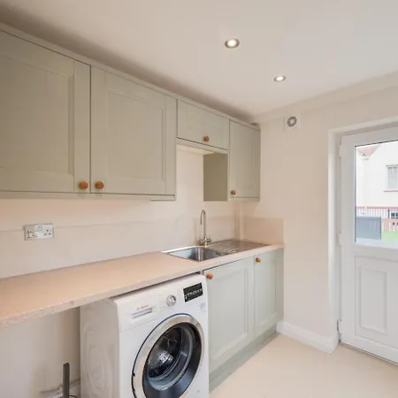 4 Bed In Oc-wa330 *