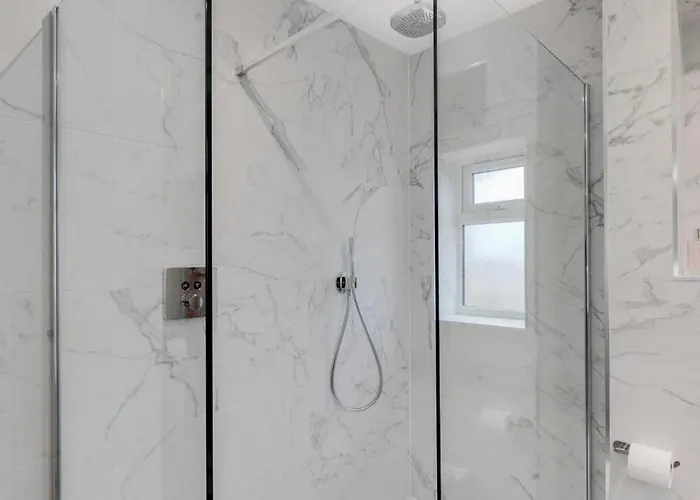 Holiday home 4 Bed In Oc-wa330