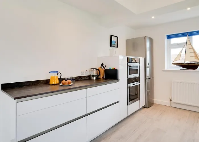 Holiday home 4 Bed In Oc-wa330