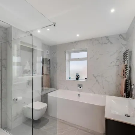 4 Bed In Oc-wa330 * 샌즈엔드