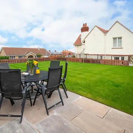 4 Bed In Oc-wa330 Sandsend